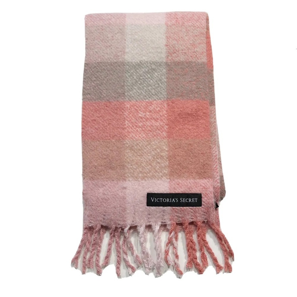 VICTORIA’S SECRET Holiday 2020 Plush Plaid Scarf Pink One Size - Picture 5 of 8